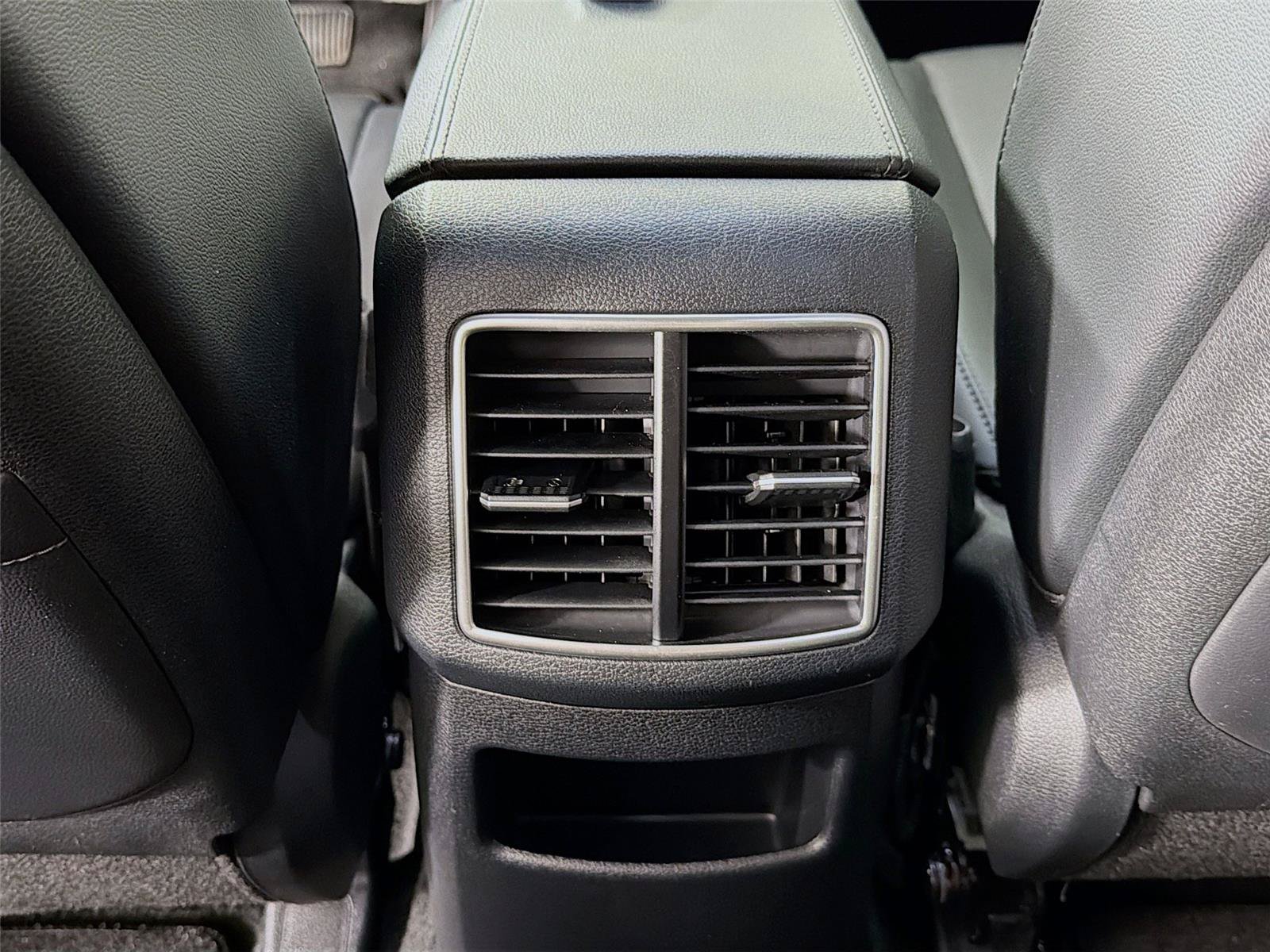 Used 2025 Kia Sportage SX AWD/4WD image 29