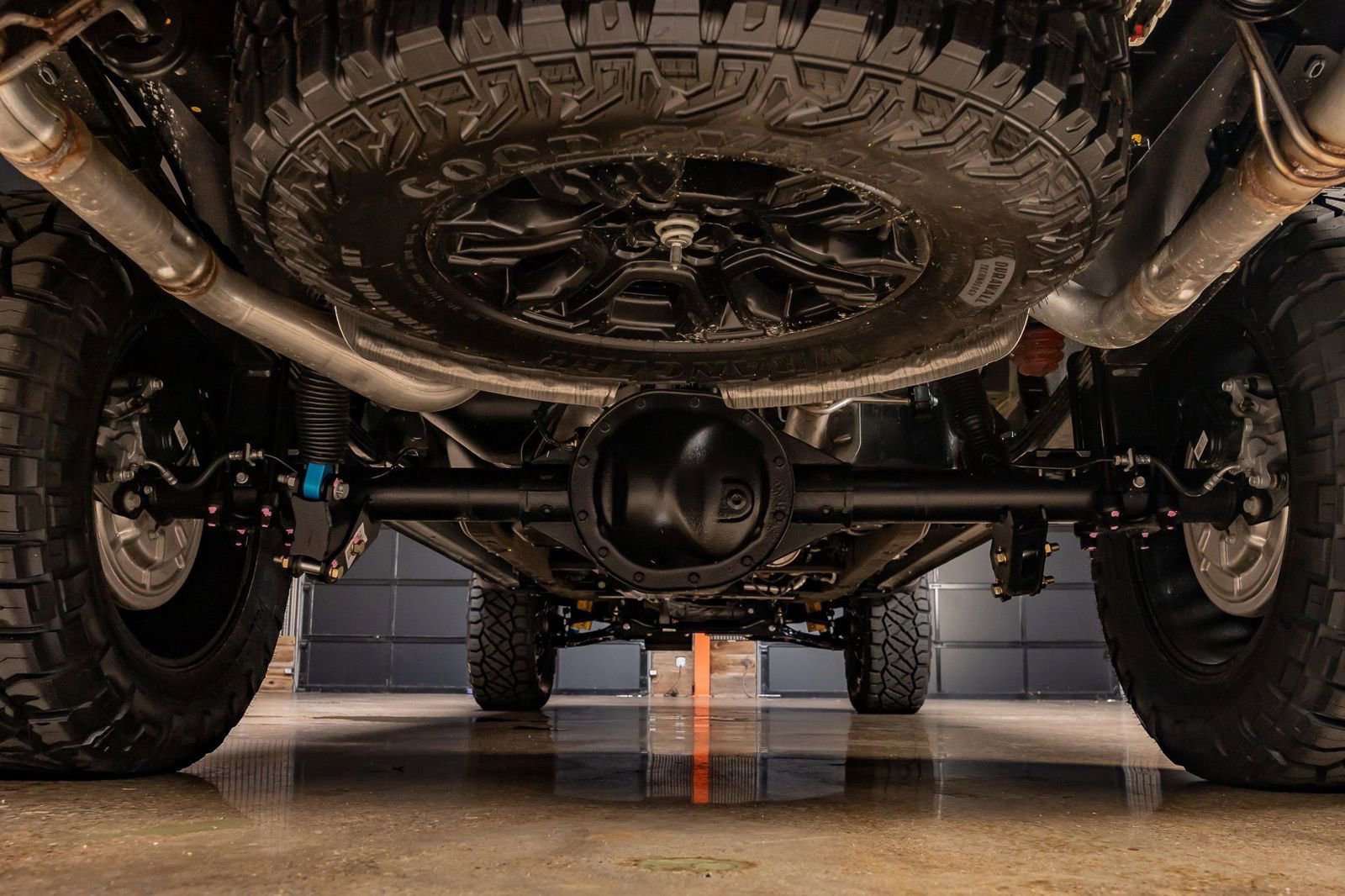 Used 2025 Chevrolet Silverado 1500 ZR2 image 16