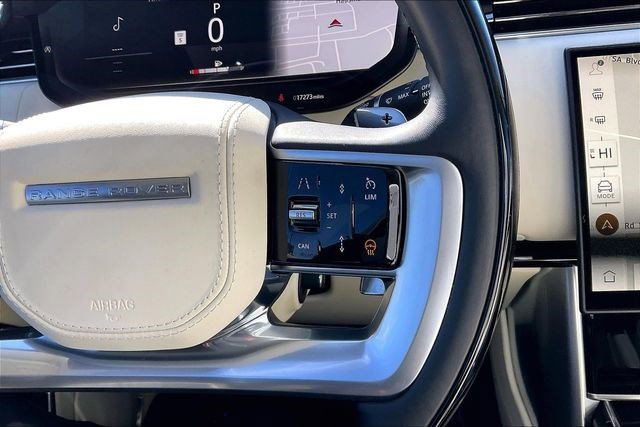 Used 2025 Land Rover Range Rover Long Wheelbase SE image 23