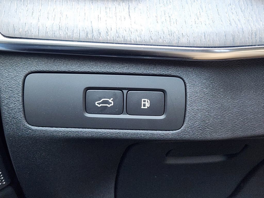 New 2026 Volvo XC90 T8 Ultra w/ Lounge Package image 11