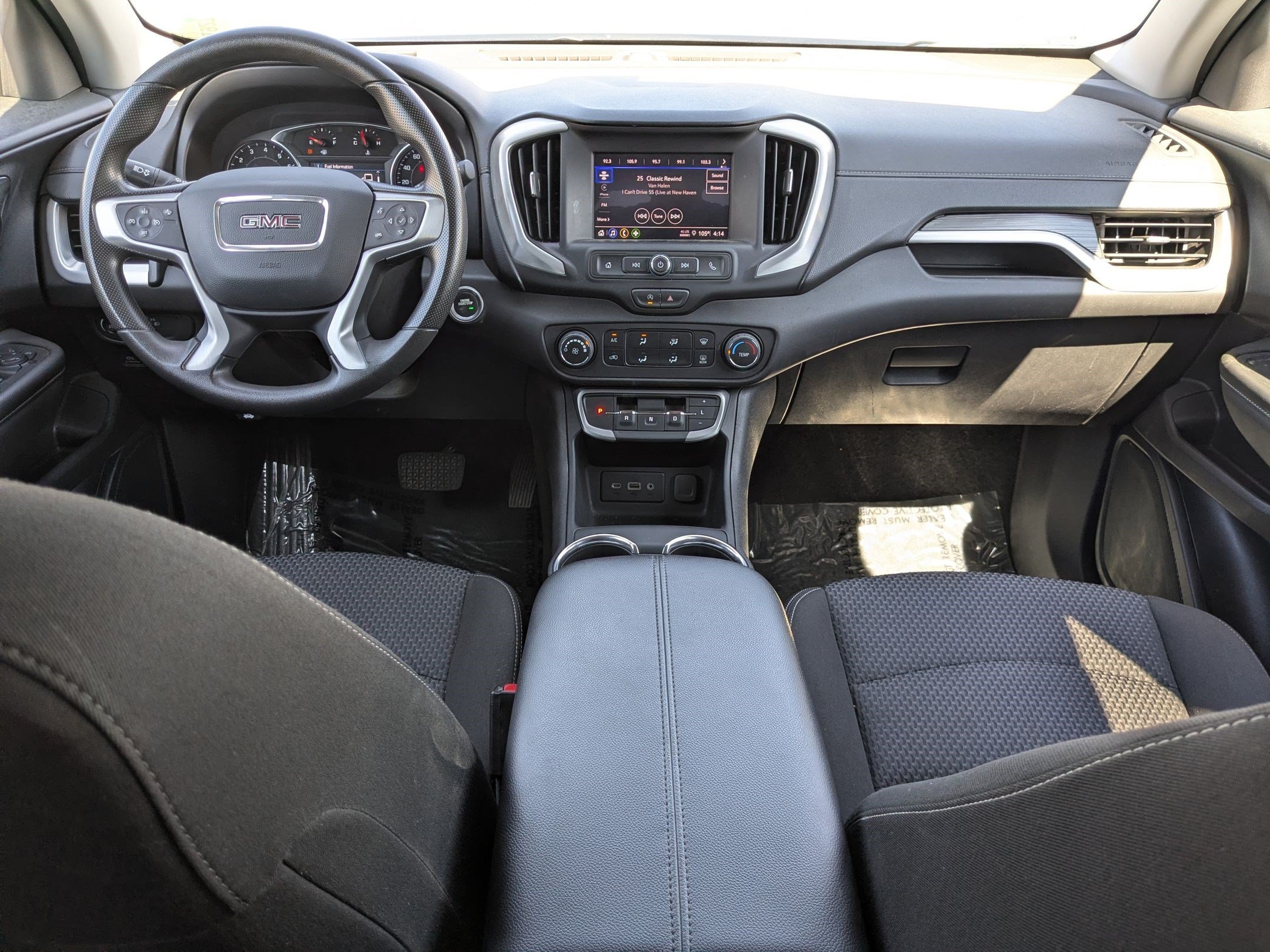 Used 2024 GMC Terrain SLE AWD/4WD image 30