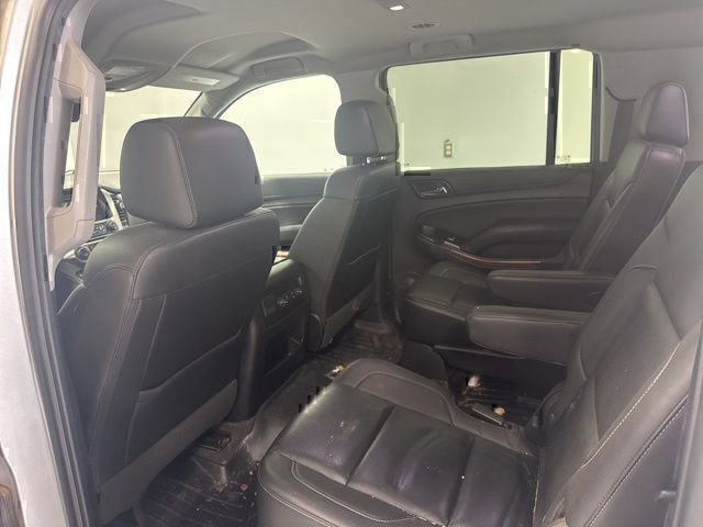 Used 2020 Chevrolet Suburban Premier RWD image 18