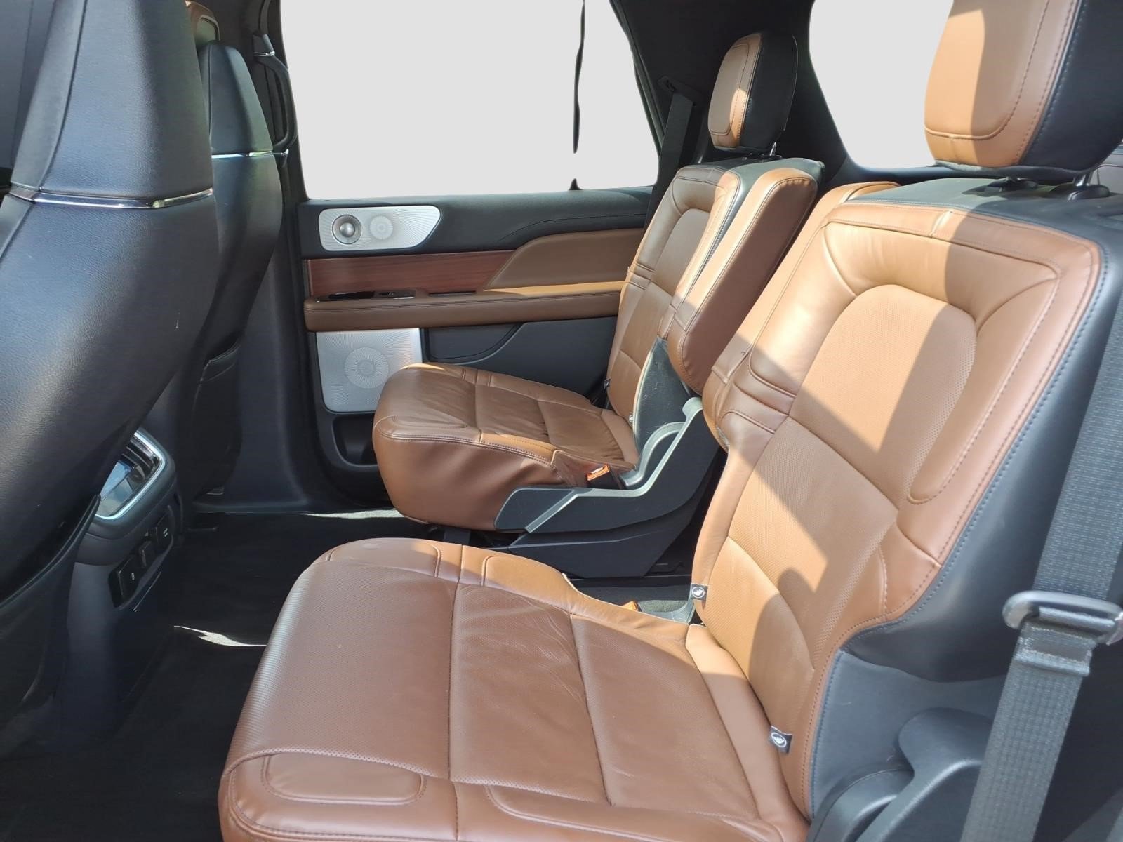 Used 2024 Lincoln Navigator Reserve AWD/4WD image 15