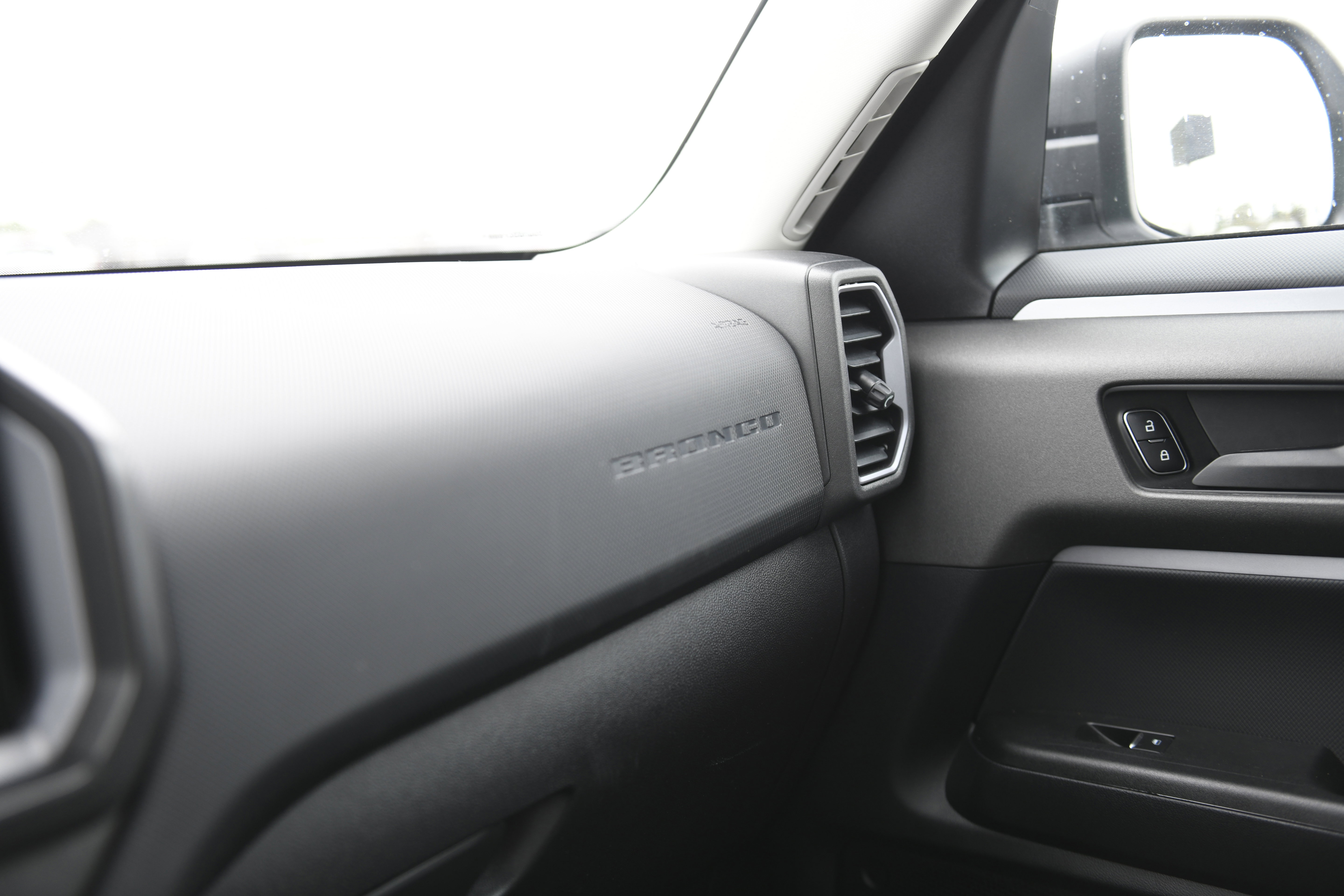 Used 2025 Ford Bronco Sport Badlands image 25