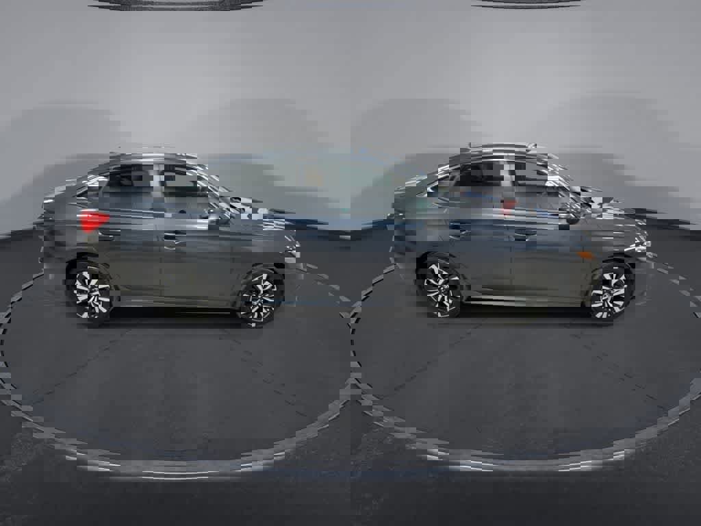 Certified 2022 Honda Civic EX image 9