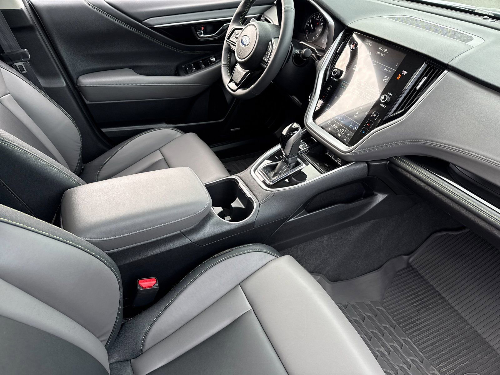 Used 2025 Subaru Outback Onyx Edition image 17