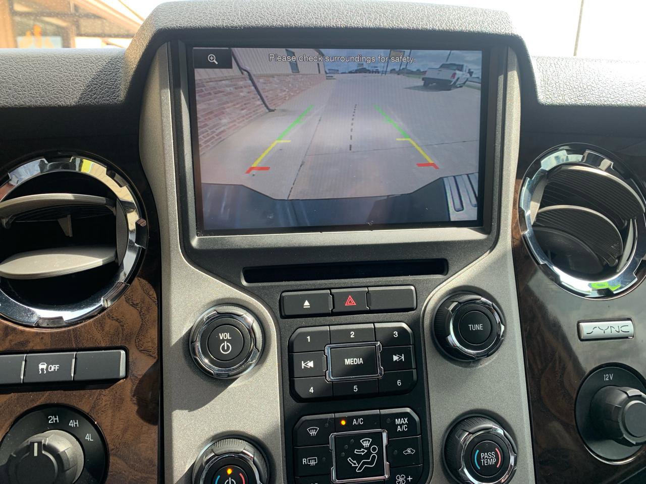 Used 2016 Ford F250 Platinum AWD/4WD image 35