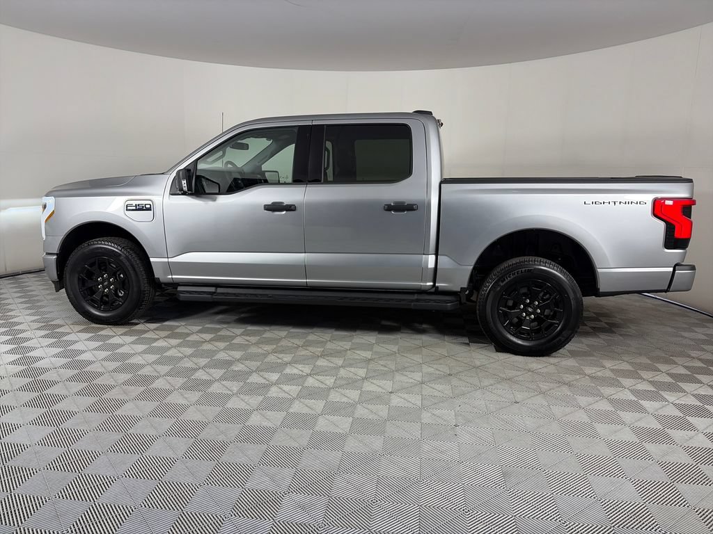 Certified 2025 Ford F150 Lightning XLT AWD/4WD image 4