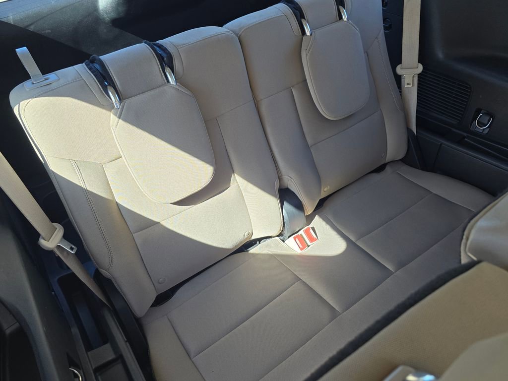 Used 2022 Ford Explorer XLT image 32