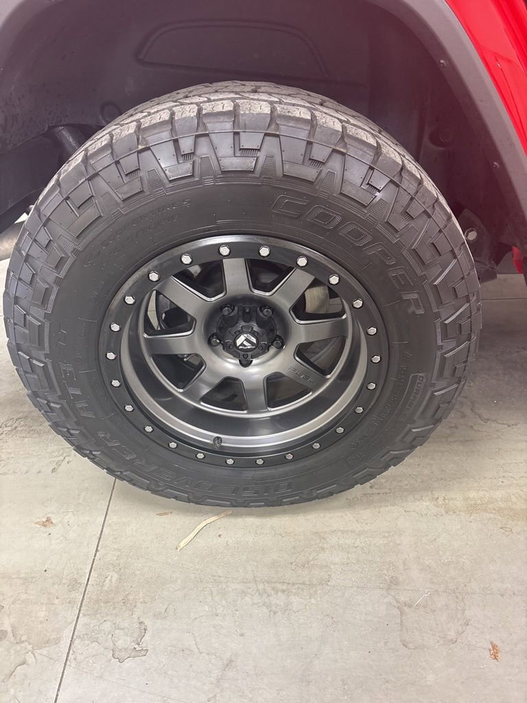 Used 2021 Jeep Wrangler Unlimited Sahara w/ LED Lighting Group image 39