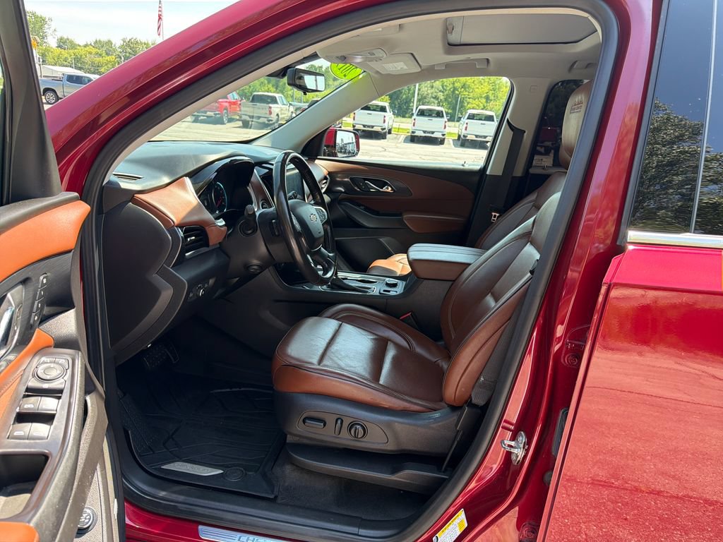 Used 2019 Chevrolet Traverse High Country AWD/4WD image 11