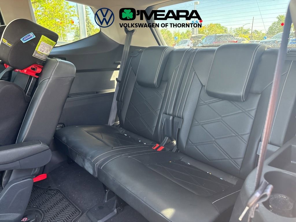 Used 2024 Volkswagen Atlas SE w/ Panoramic Sunroof Package AWD/4WD image 6