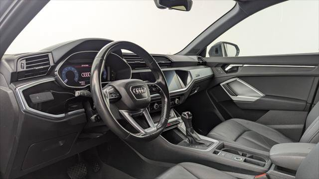 Used 2020 Audi Q3 2.0T Premium w/ Convenience Package AWD/4WD image 24