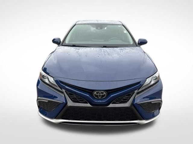 Used 2023 Toyota Camry XSE FWD image 8