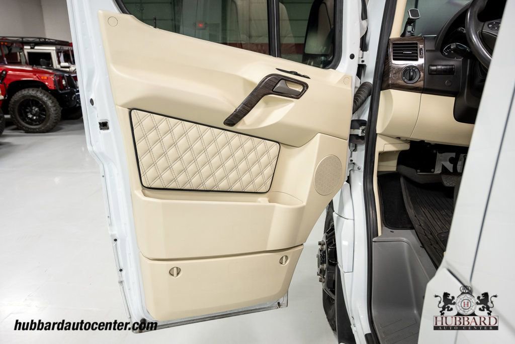 Used 2018 Mercedes-Benz Sprinter 3500 image 16