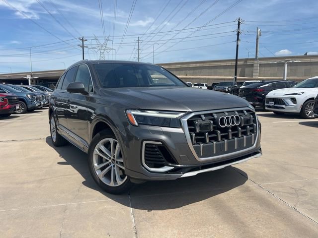 Used 2025 Audi Q7 3.0T Premium Plus AWD/4WD image 2