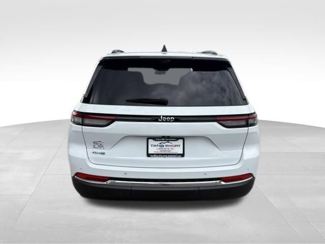 Used 2022 Jeep Grand Cherokee Limited 4xe w/ Luxury Tech Group II AWD/4WD image 10