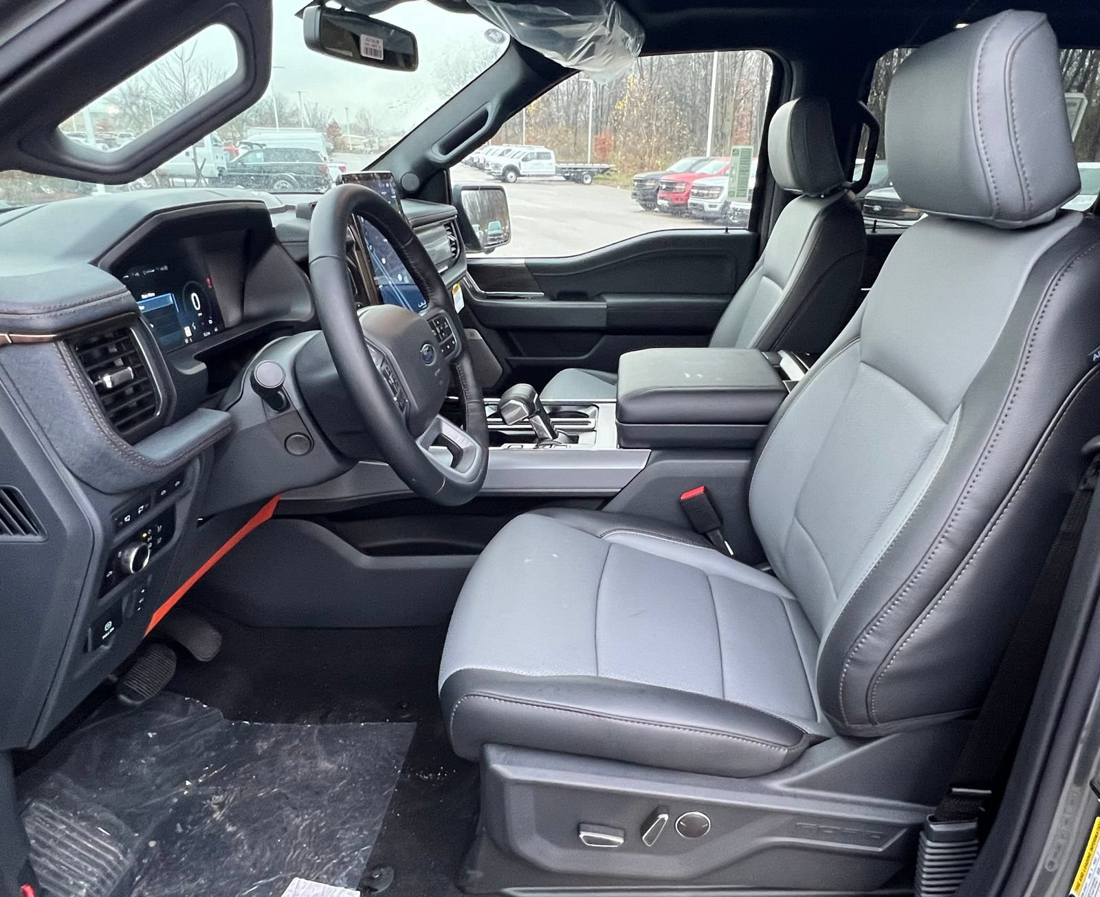 Used 2025 Ford F150 Lightning Lariat AWD/4WD image 13