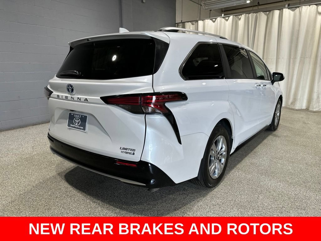 Certified 2023 Toyota Sienna Limited AWD/4WD image 4