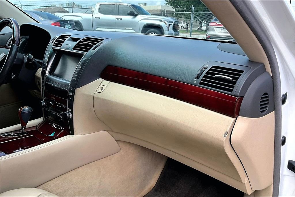 Used 2009 Lexus LS 460 RWD image 21