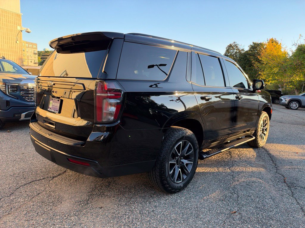Used 2023 Chevrolet Tahoe Z71 w/ Luxury Package AWD/4WD image 6