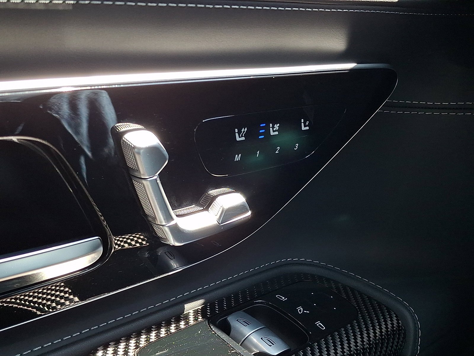 Used 2025 Mercedes-Benz AMG GT 63 image 22