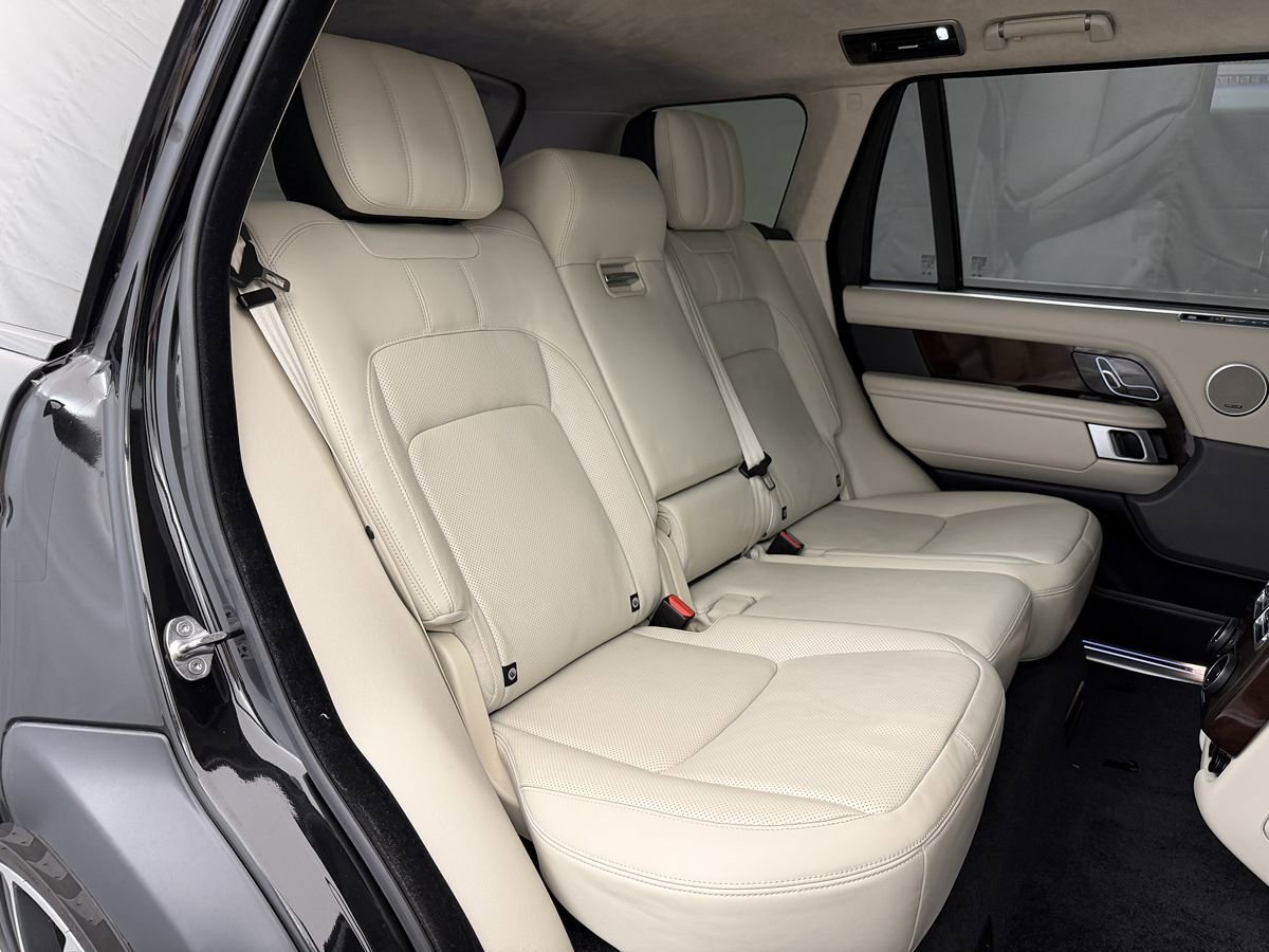 Used 2021 Land Rover Range Rover P525 Westminster Edition LWB image 46