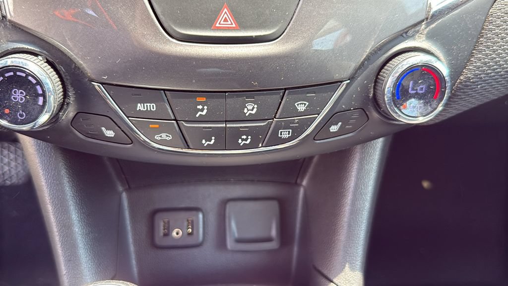 Used 2019 Chevrolet Cruze LT w/ LT Fleet Convenience Package FWD image 34