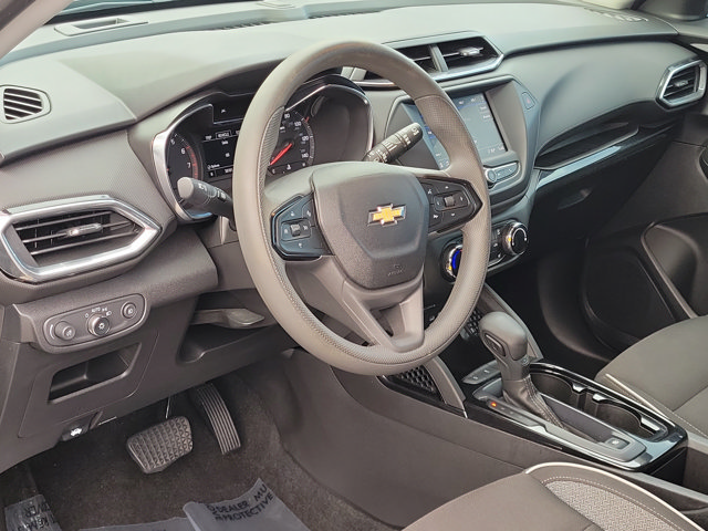 Used 2021 Chevrolet TrailBlazer LT FWD image 21