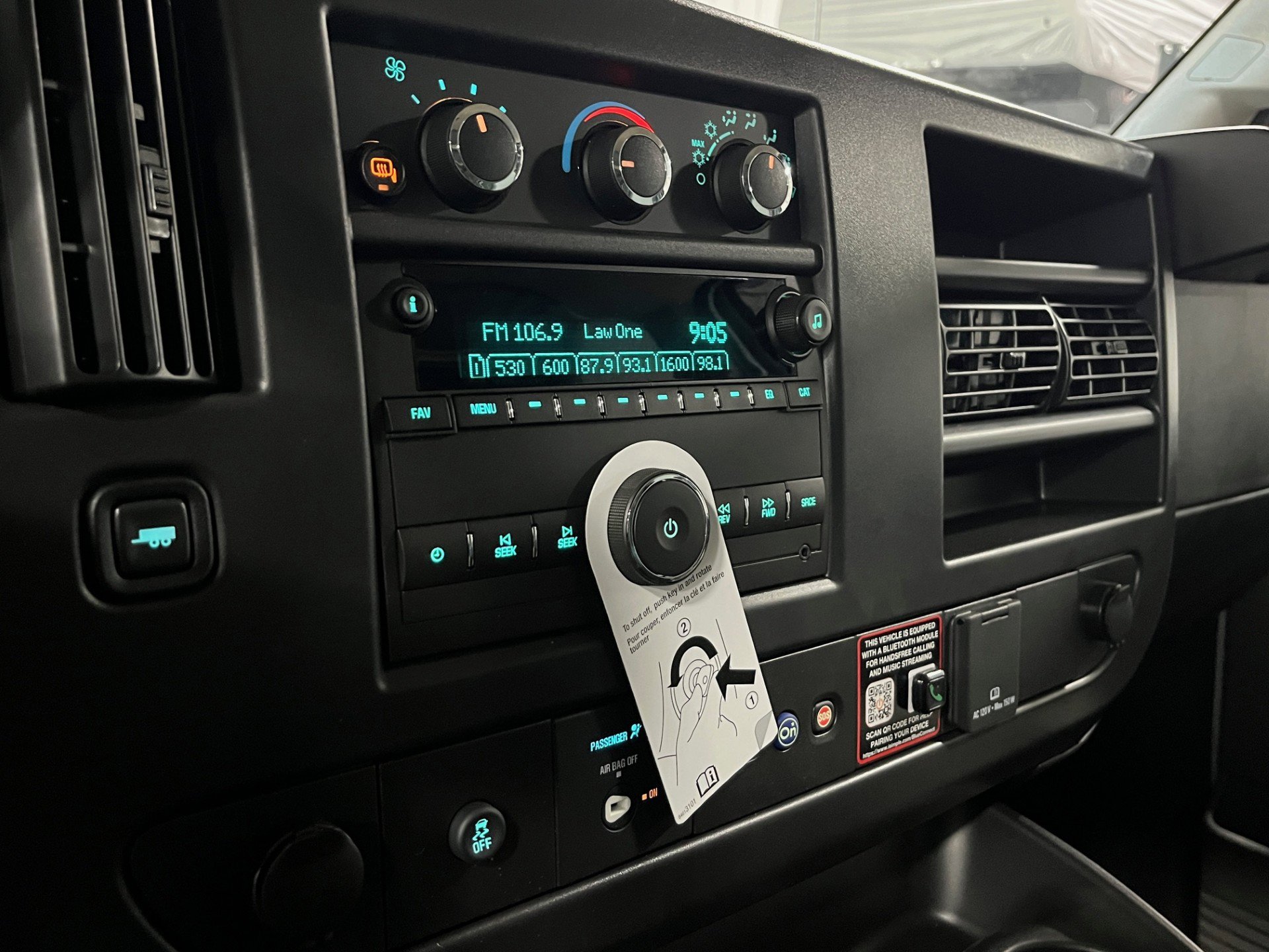 New 2025 GMC Savana 3500 w/ Driver Convenience Package image 14