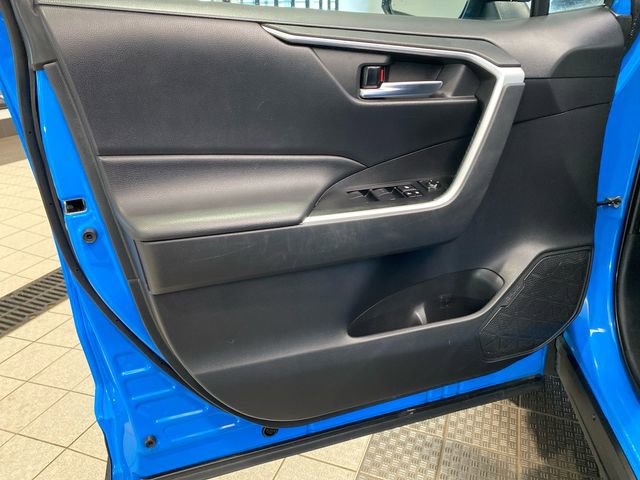 Used 2021 Toyota RAV4 XLE AWD/4WD image 10