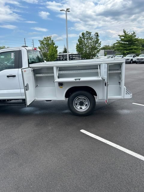 New 2026 Ford F250 XL w/ XL Chrome Package AWD/4WD image 8