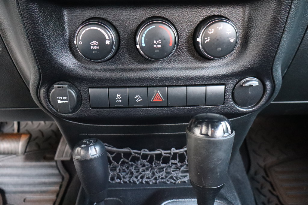 Used 2015 Jeep Wrangler Sport w/ Trailer Tow Group AWD/4WD image 7