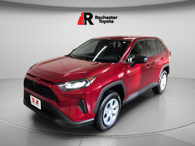 Used 2022 Toyota RAV4 LE AWD/4WD image 3