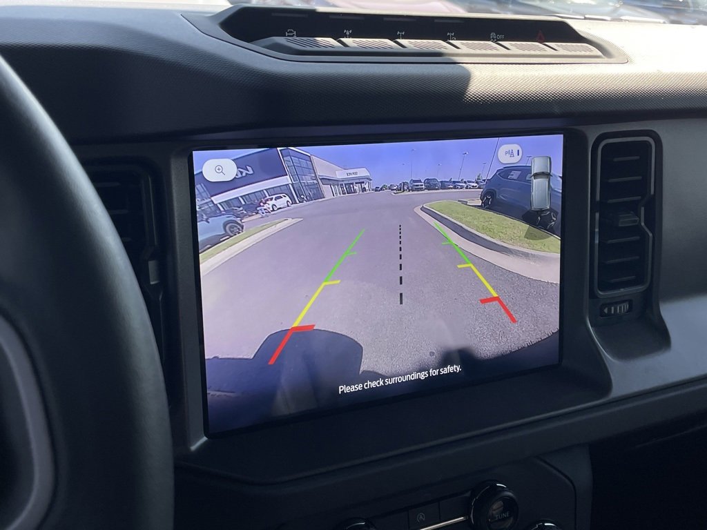 Used 2025 Ford Bronco Badlands image 16