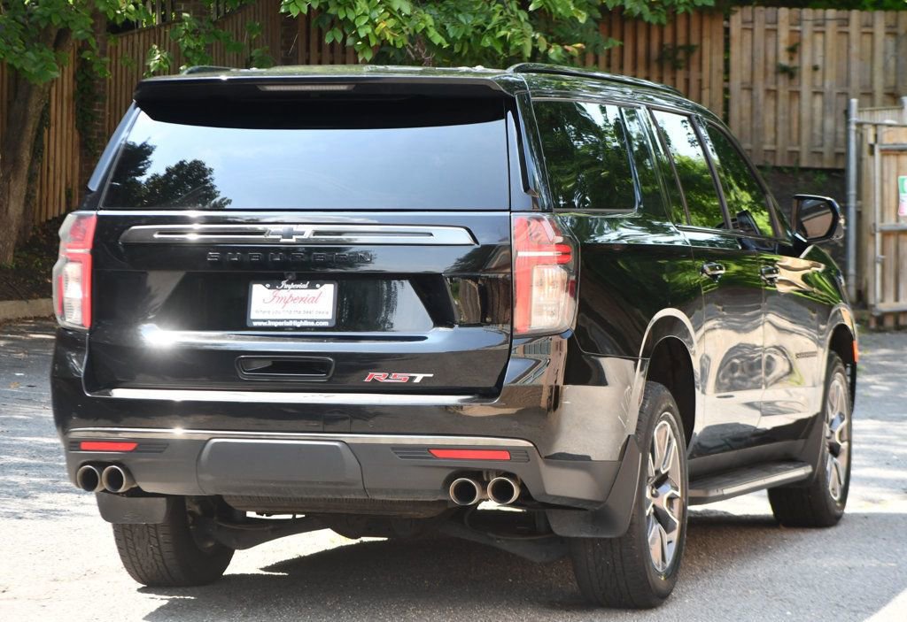 Used 2022 Chevrolet Suburban RST w/ Sport Performance Package image 11