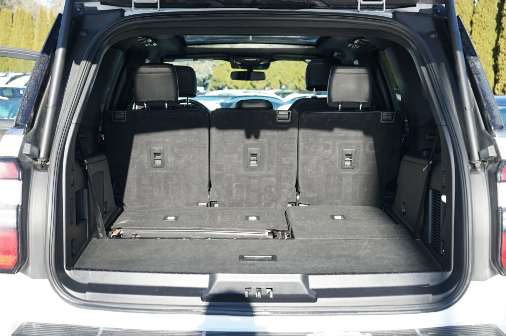 Used 2021 Ford Expedition Limited image 30
