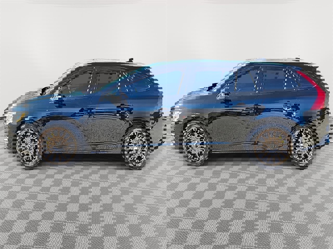 Used 2015 Volvo V60 T5 Platinum image 8