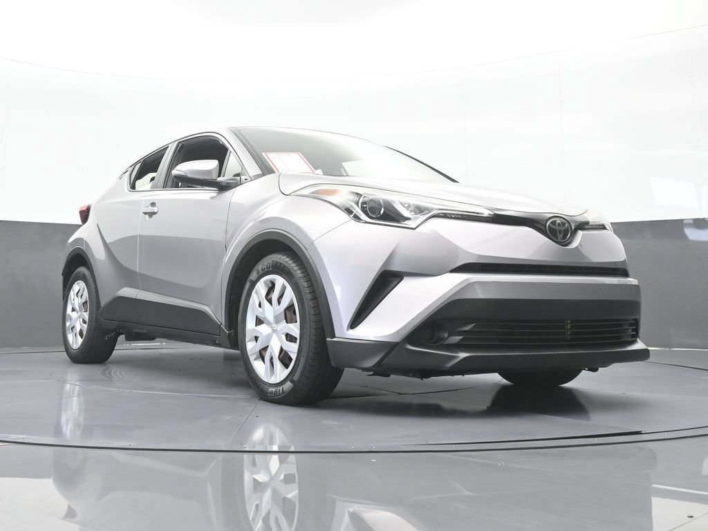 Used 2019 Toyota C-HR LE FWD image 56
