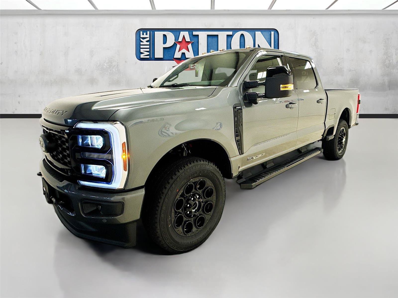 New 2026 Ford F350 Lariat w/ Black Appearance Package AWD/4WD image 3