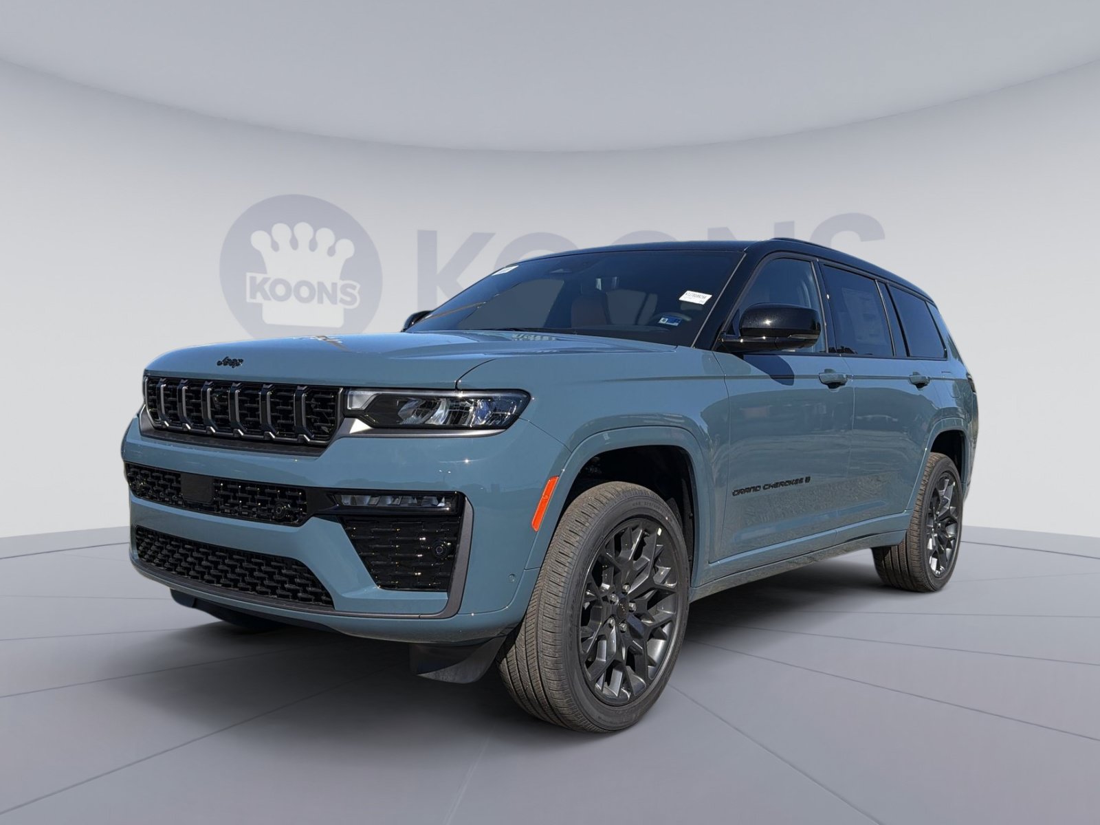 New 2026 Jeep Grand Cherokee L Summit w/ Obsidian Package