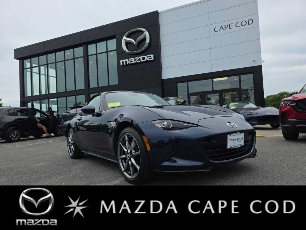 Used 2021 MAZDA MX-5 Miata Grand Touring RWD image 1