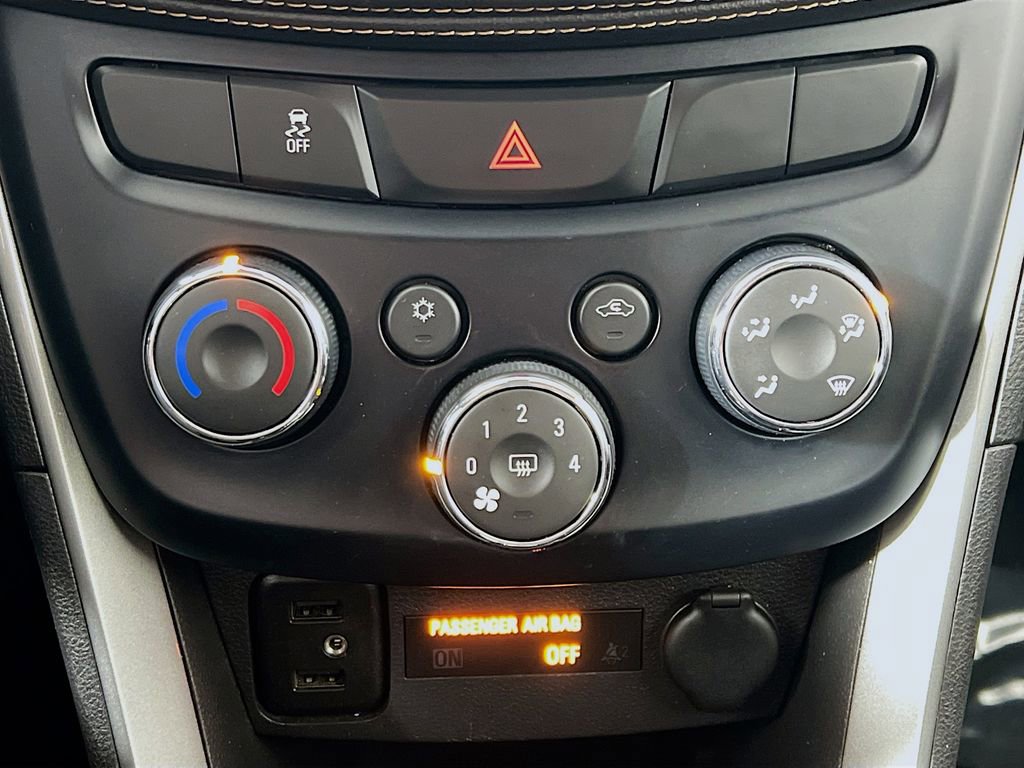 Used 2019 Chevrolet Trax LT w/ Redline Edition image 15