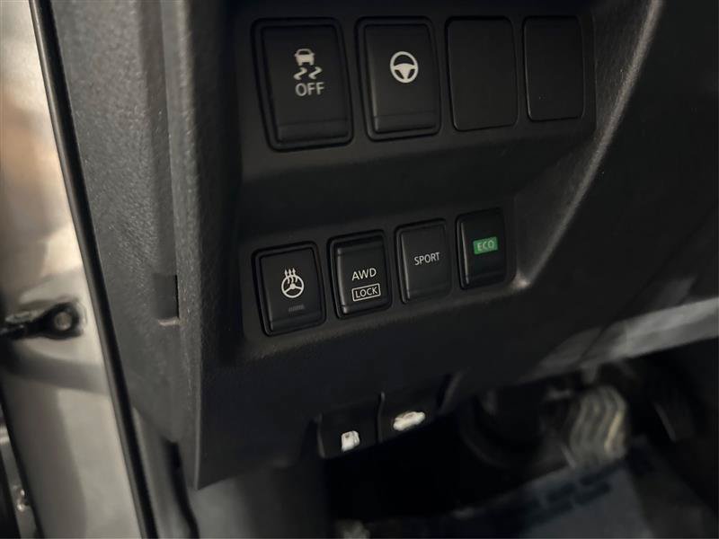 Used 2020 Nissan Rogue Sport SL w/ Premium Package AWD/4WD image 32