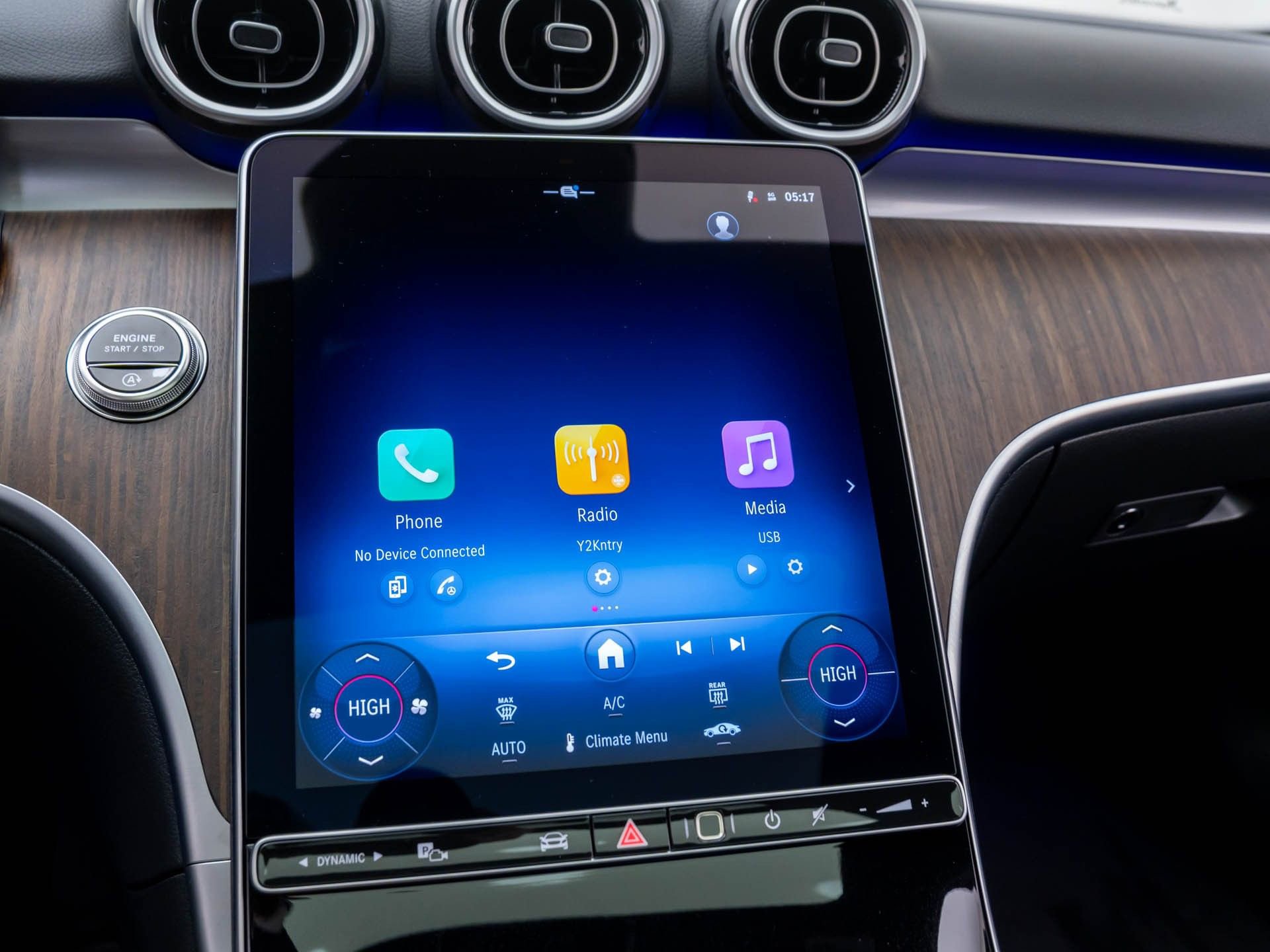 New 2026 Mercedes-Benz C 300 4MATIC Sedan image 24