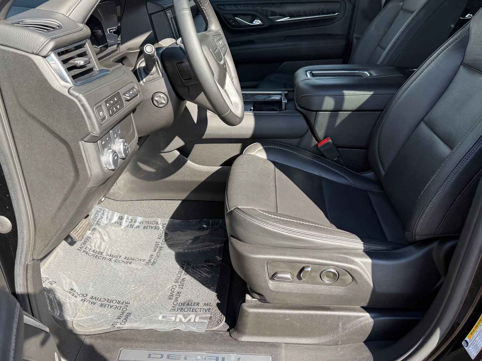 Used 2023 GMC Yukon Denali image 20