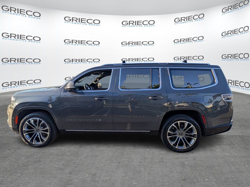Used 2022 Jeep Grand Wagoneer Series III w/ Rear Seat Video Group 1 AWD/4WD image 4