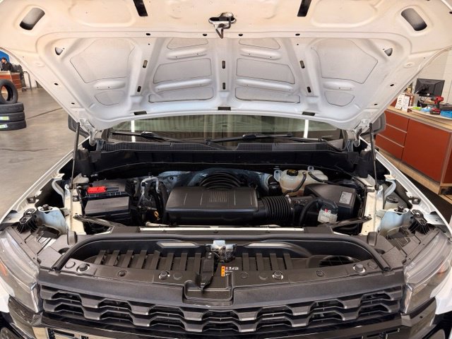 Used 2021 Chevrolet Silverado 1500 Custom Trail Boss AWD/4WD image 27
