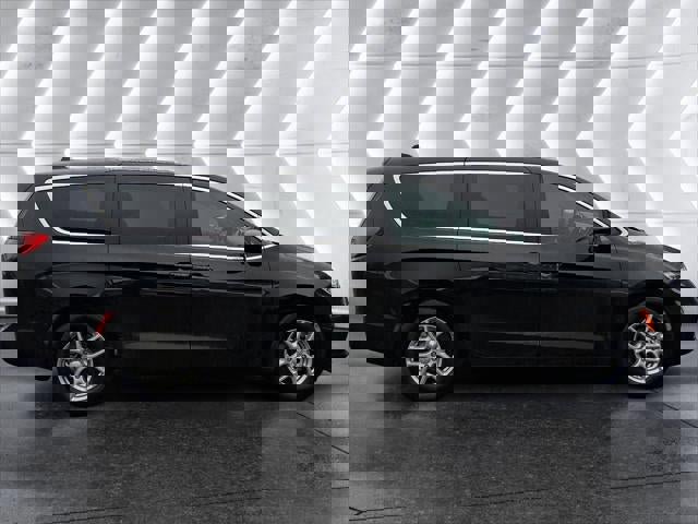 New 2026 Chrysler Pacifica Select image 23