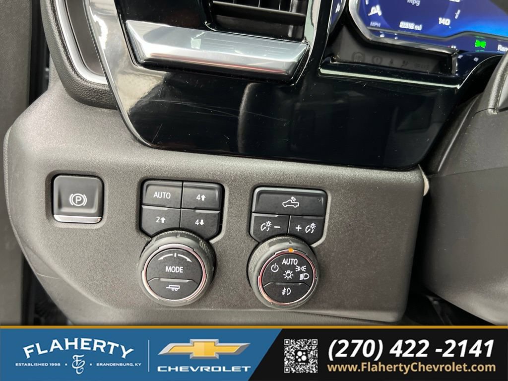 Used 2025 Chevrolet Silverado 1500 LT Trail Boss w/ Convenience Package II AWD/4WD image 25